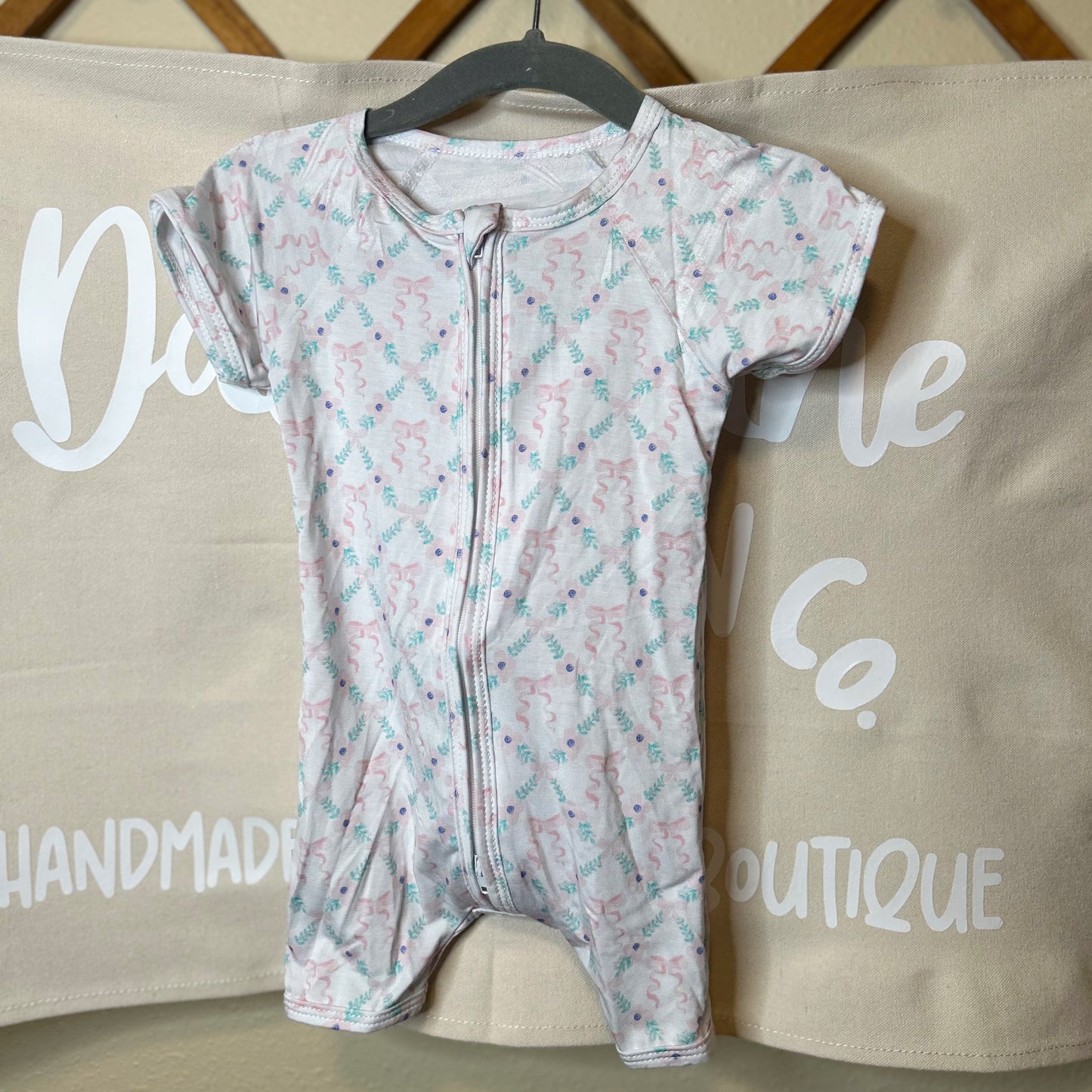 Coquette Bows Bamboo Shortie