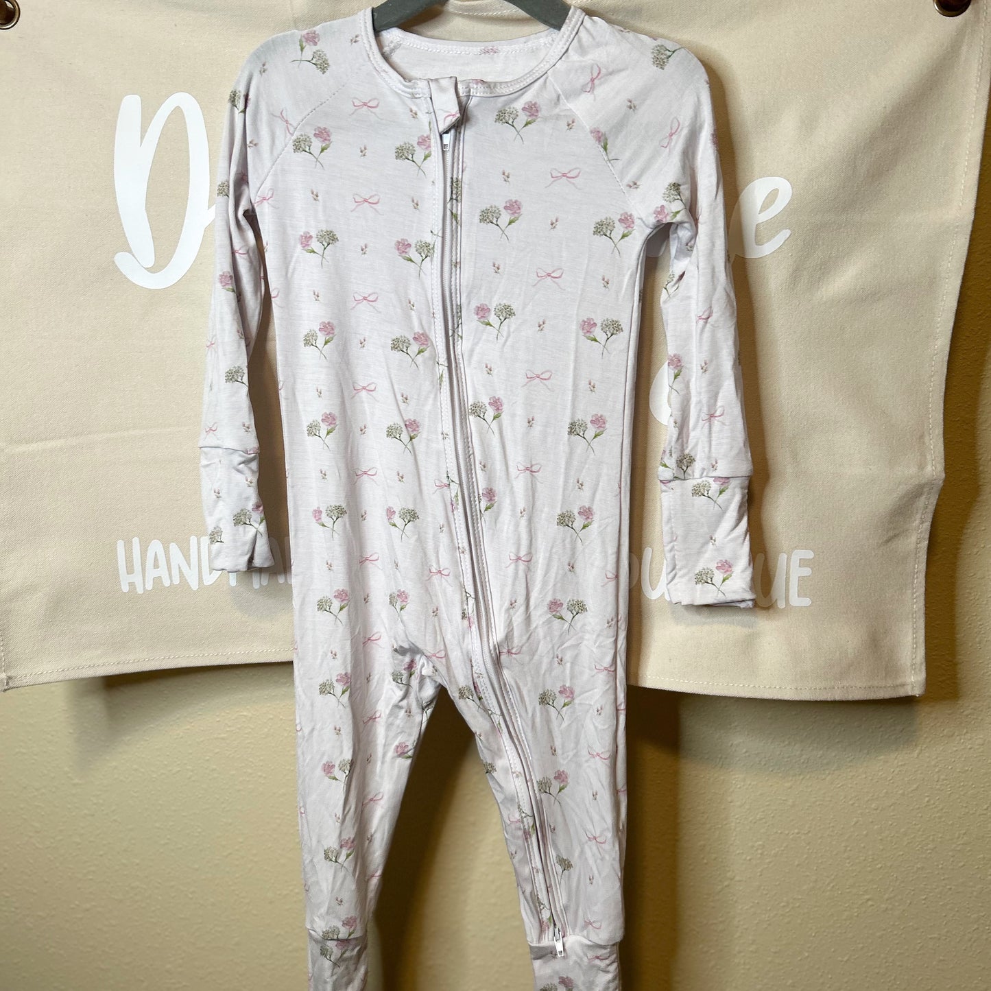 Dainty Floral Bamboo Zippie